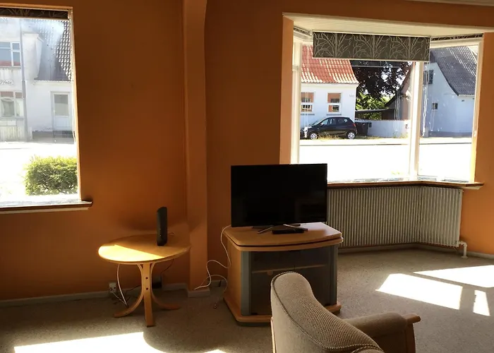 Ground Floor With Washing Machine Hjørring